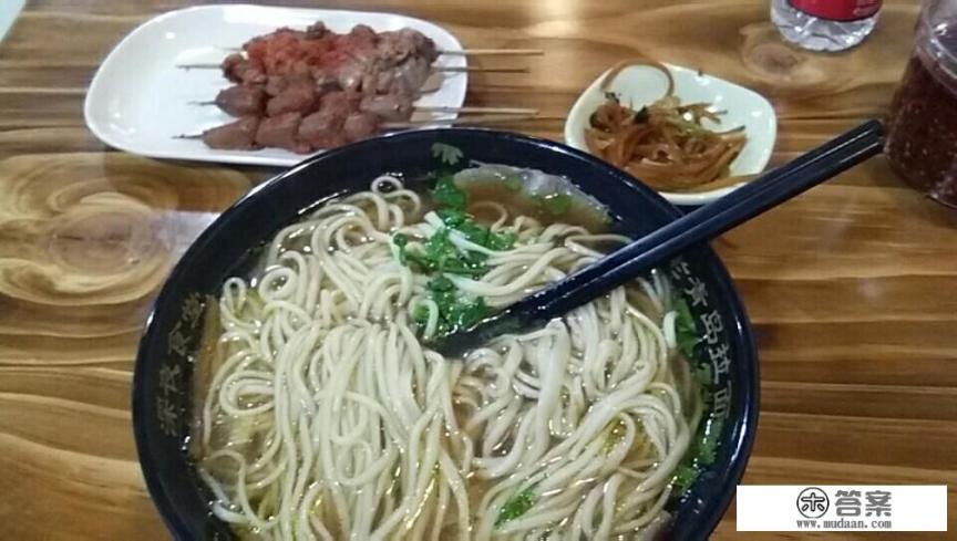 青岛最大的饭店排名? 青岛最大的饭店排名?