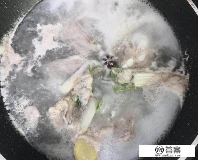 香菇玉米红枣排骨汤做法? 香菇玉米红枣排骨汤做法?