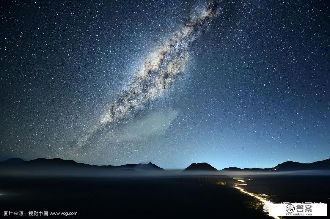 超过光速可以回到过去的现实世界么？