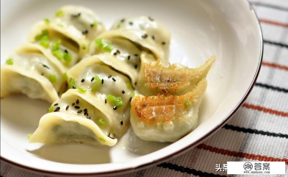 锅贴煎饺怎么做比较好吃？怎么做可以有脆皮的感觉？