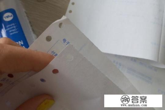 怎么使用票据装订机装订凭证? 怎么使用票据装订机装订凭证?