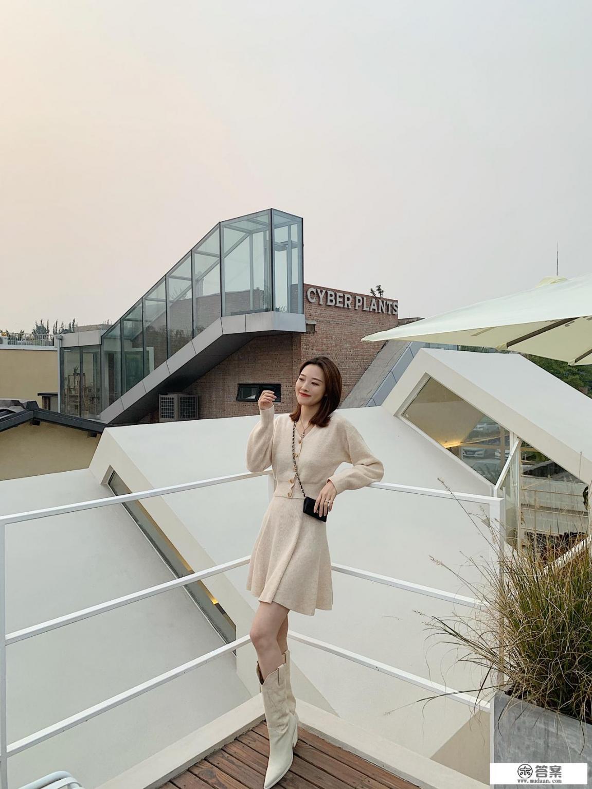 秋冬新款民族风女装棉麻长裙中国风改良旗袍提花长袖加厚连衣裙,选出那些做直通车的关键词? 秋冬新款民族风女装棉麻长裙中国风改良旗袍提花长袖加厚连衣裙,选出那些做直通车的关键词?