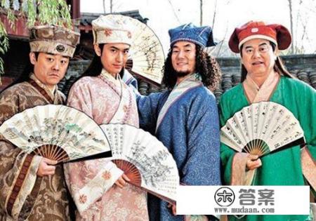 等风轻抚你和等风热吻你是同一本书吗? 等风轻抚你和等风热吻你是同一本书吗?