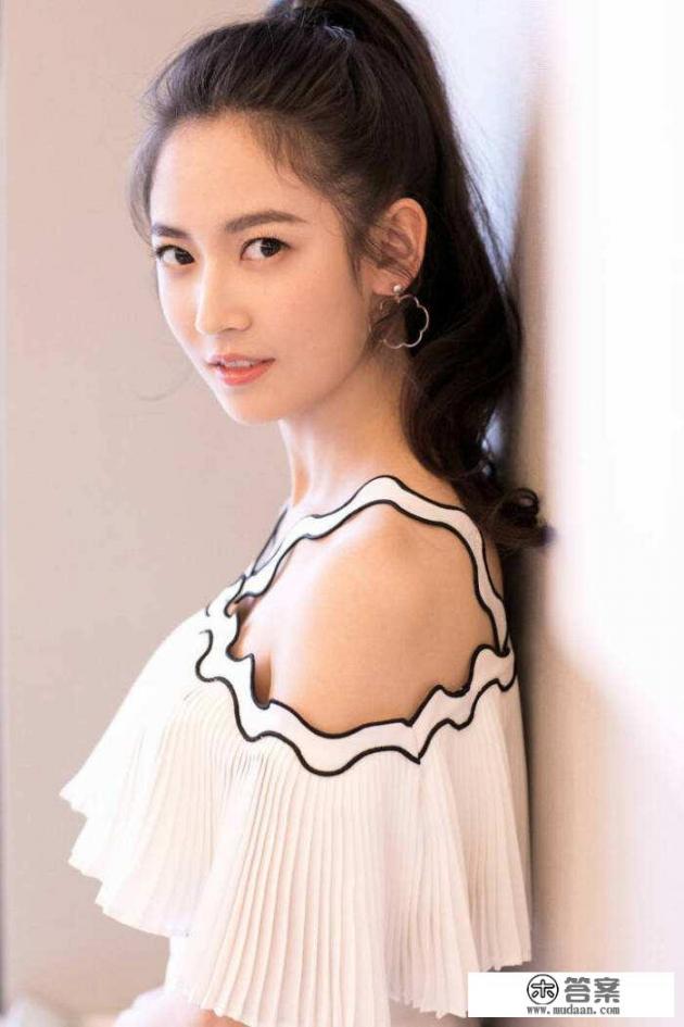 你是喜欢吴倩，还是喜欢陈钰琪呢？喜欢她俩出演的哪些剧？