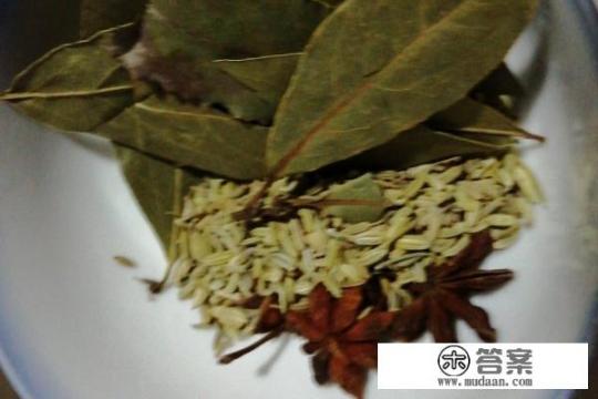 绝味香卤鸡爪的做法？