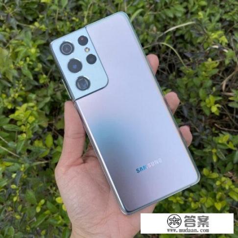 四大顶级旗舰对比!论颜值配置,OPPO三星小米华为谁最强? 四大顶级旗舰对比!论颜值配置,OPPO三星小米华为谁最强?