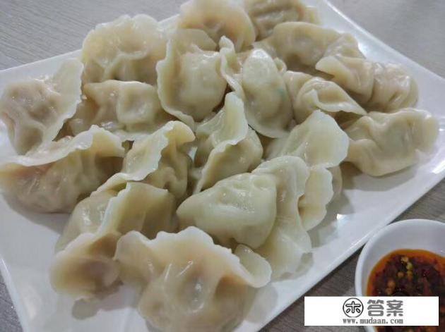 什么牌子的速冻水饺比较好吃？馅吃着放心？