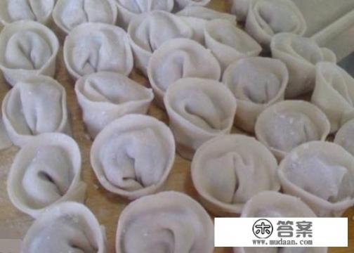 三种元宝饺子的包法? 三种元宝饺子的包法?