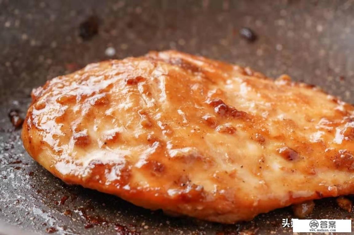 鸡胸肉的热量对身体好不好? 鸡胸肉的热量对身体好不好?