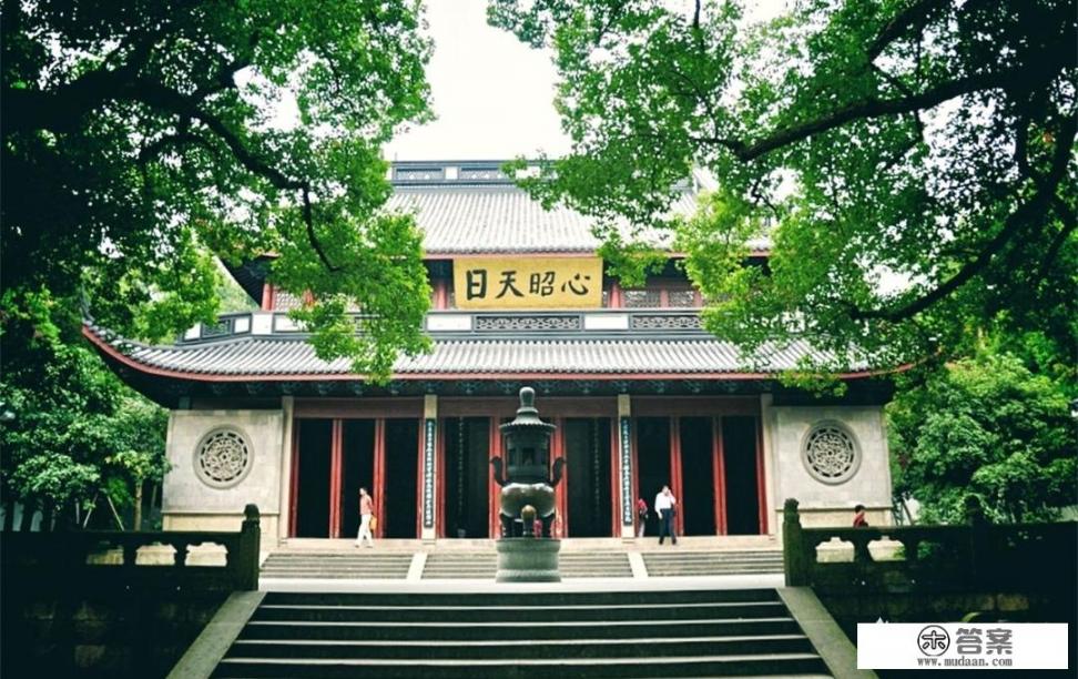 杭州岳王庙是真正的岳飞坟茔么?有哪些相关记载? 杭州岳王庙是真正的岳飞坟茔么?有哪些相关记载?