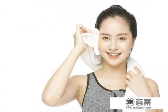 老公很宠我，对我很好，但是最近他总是去酒吧，然后到天亮才回家，也有女人打电话给他，他更是在微信上加？为何他频繁深夜出没，朋友圈交友与与女性联系背后真相是什么？