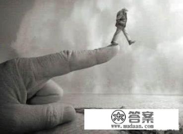 有没有主角穿越火影带交易系统的小说？