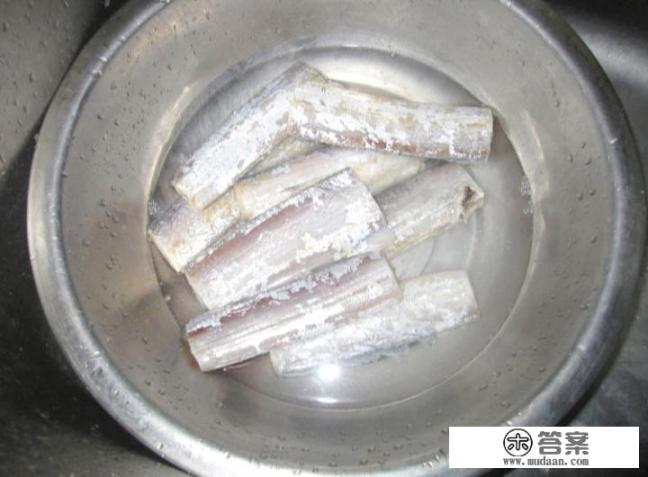 带鱼怎么清理？