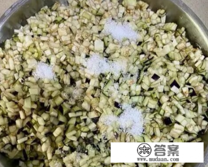 茄子鸡蛋素馅饺子做法？