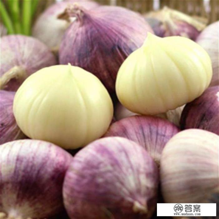 常吃大蒜头有什么好处和坏处? 常吃大蒜头有什么好处和坏处?