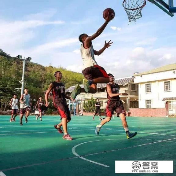 不喜欢打游戏女生适合交往吗？在喜爱打游戏的女生中，是否适合寻找合适的伴侣?