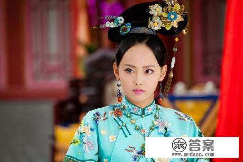 现代服饰比古代服饰更艳丽、款式更多样，为何有些艺人比较适合拍古装戏？