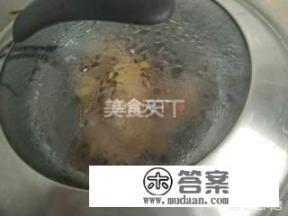 炸鸡腿怎么做到外酥里嫩？