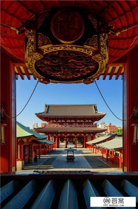 作为摄影师的你，能否用构图法则去诠释这幅照片作品？