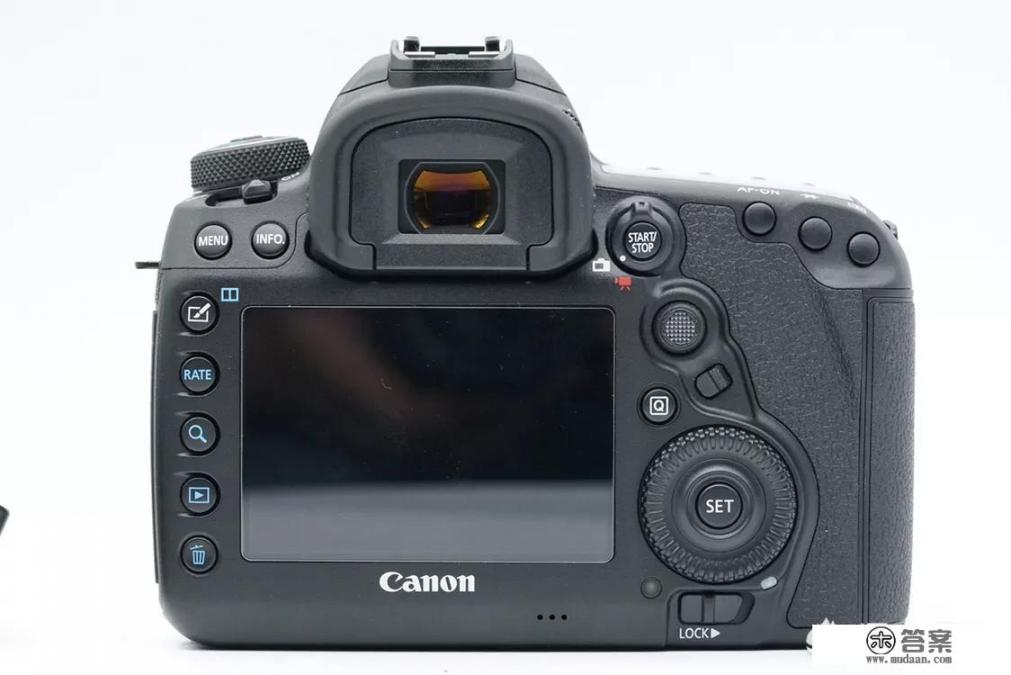 微元法证明地球内一点引力为零？