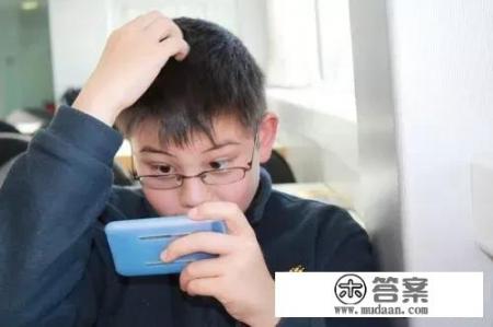 春节晚会上的游戏活动送些什么小礼品比较好？