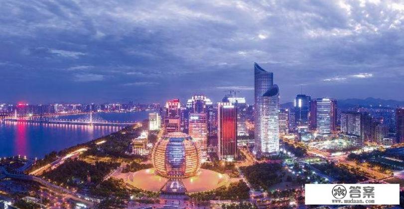 为什么说:生在苏州，住在杭州，吃在广州，死在柳州？