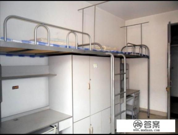 大学宿舍生活会是怎么样的？