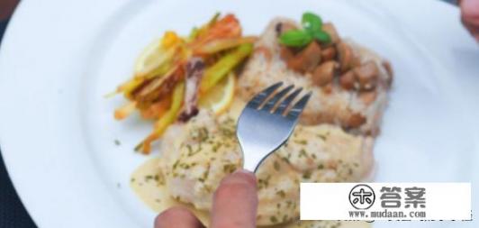 西餐如何正确使用刀叉？