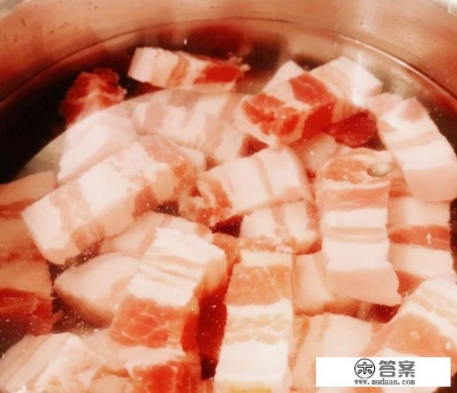 同庆楼的秘制红烧肉怎么做的？