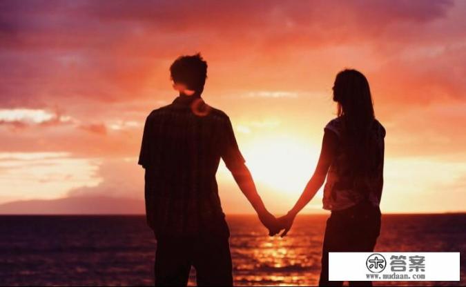 曹骏蓝盈莹分手，守时先生和迟到小姐也分手了，你觉得还能相信爱情吗？