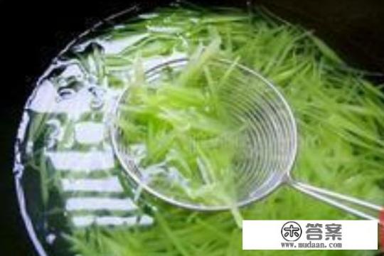 凉拌莴笋丝怎么做？