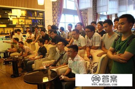 街机键盘如何设置一键出招？