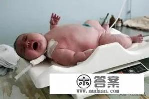 宝宝越小越好生吗？太小会不会不健康？