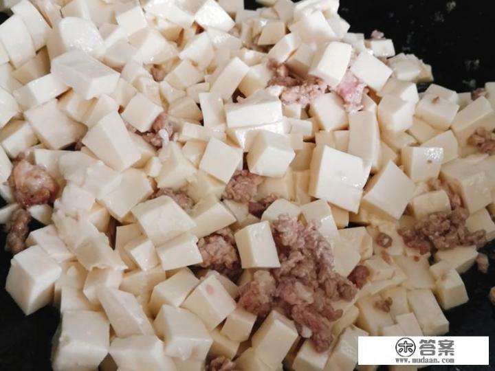 麻辣豆腐包子馅的做法麻辣豆腐包子怎样调馅？