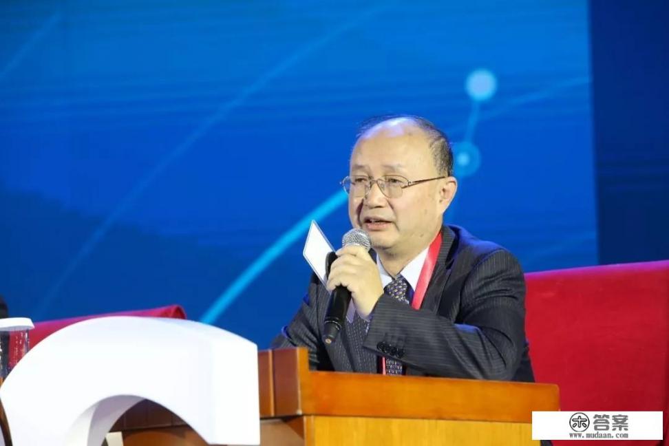 新冠疫苗什么时候能上市?老百姓打疫苗怎么收费? 新冠疫苗什么时候能上市?老百姓打疫苗怎么收费?