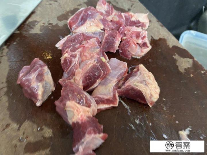 土豆炖牛腩的高压力锅做法？