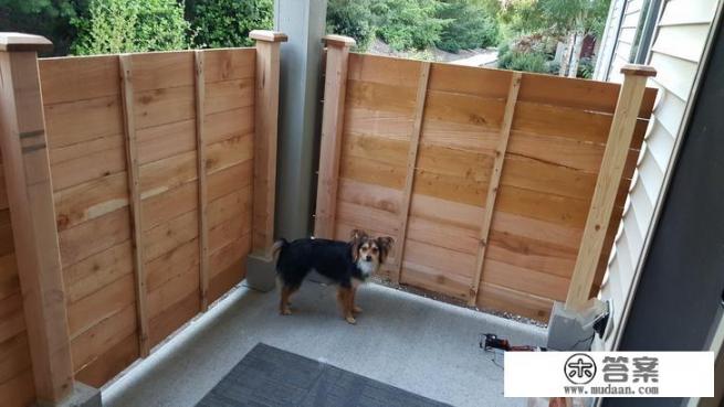 木栅栏围栏是违建吗? 木栅栏围栏是违建吗?