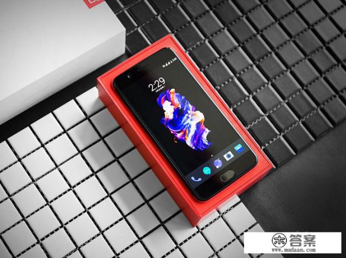 想买个国产手机，有什么性价比比较高的可以推荐吗？