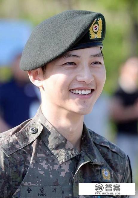 为什么说李敏镐退伍回归对韩国娱乐圈是个好消息? 为什么说李敏镐退伍回归对韩国娱乐圈是个好消息?