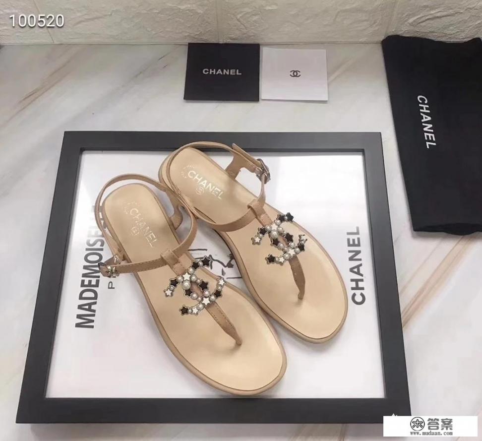 滑板鞋尖客潮和极路客哪个好？