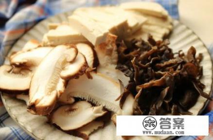 海鲜疙瘩汤的家常做法? 海鲜疙瘩汤的家常做法?