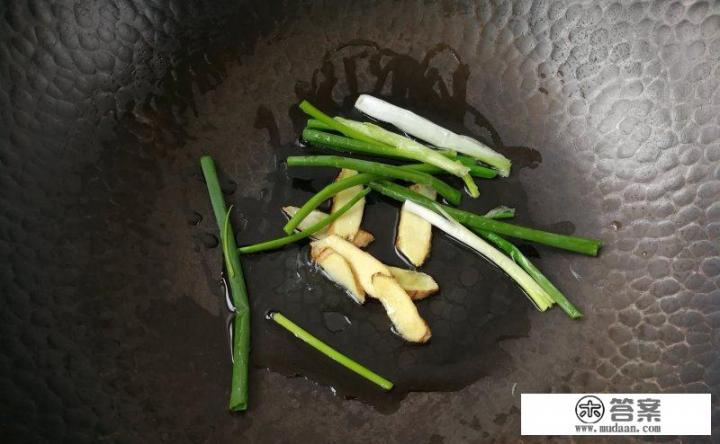 红烧鸽子肉最正宗的做法？