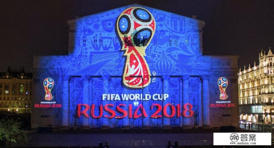 足球鞋为什么要用铁钉,不怕伤人吗？