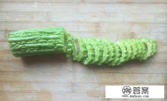 苦瓜生吃正确方法？