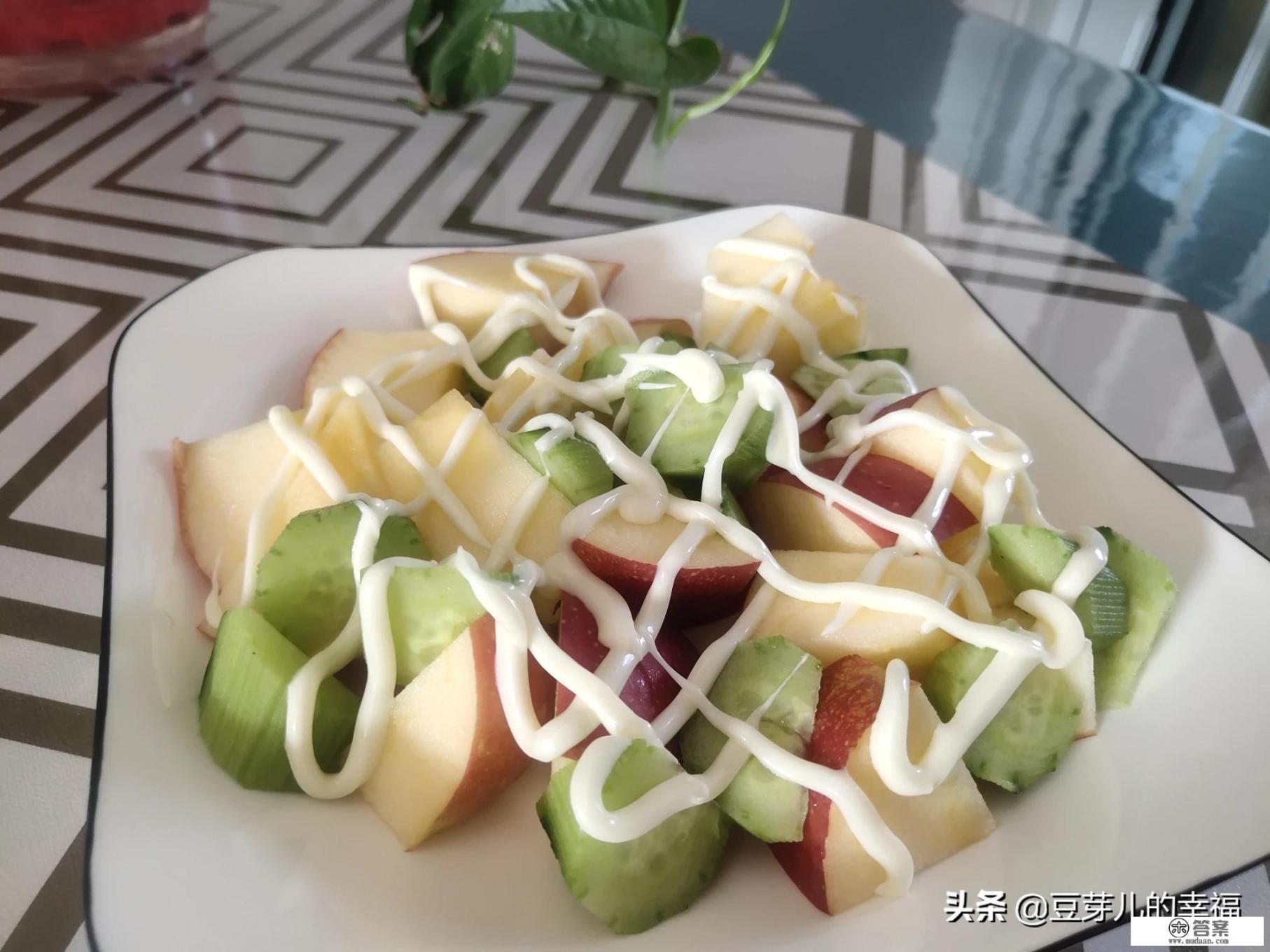 有谁知道“轻食”是什么意思? 有谁知道“轻食”是什么意思?