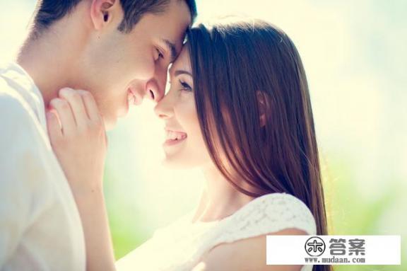 情侣杯子刻字刻什么好？