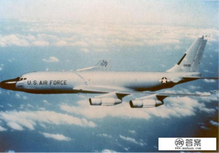 请问民用航空飞行学院和民航大学的录取分数线是多少？