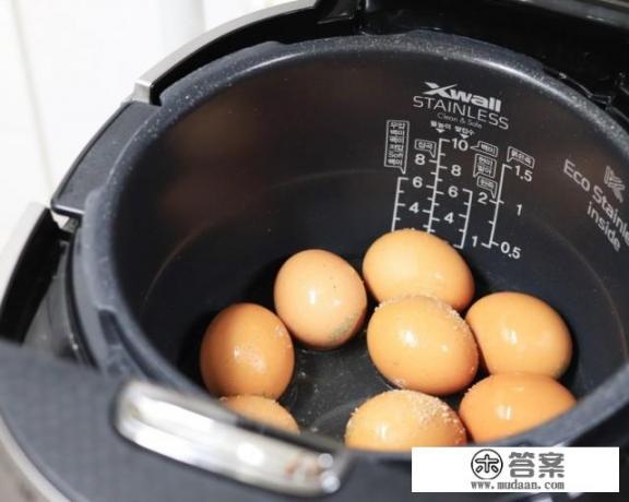 鸡蛋可以放进烤箱直接烤吗？会不会爆炸？