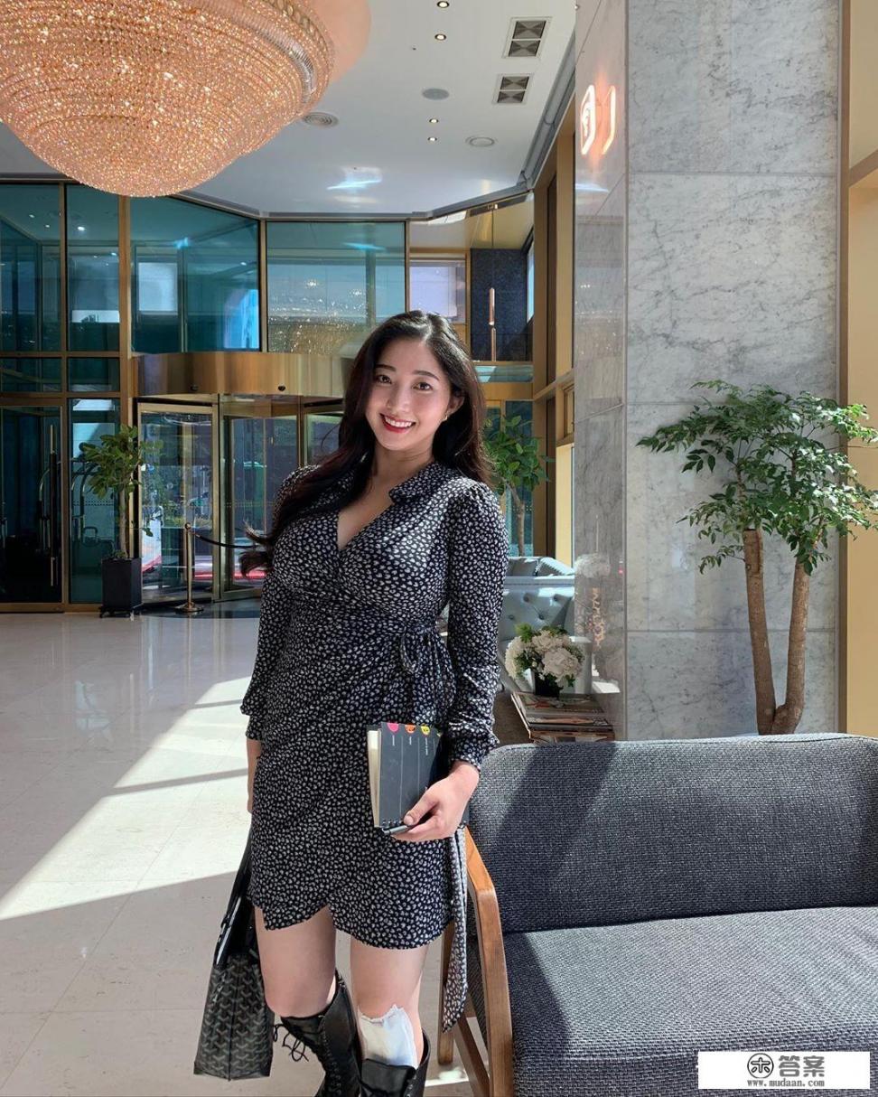 大码连衣裙穿搭方法？