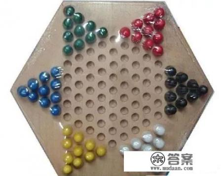 弹珠棋盘玩法？